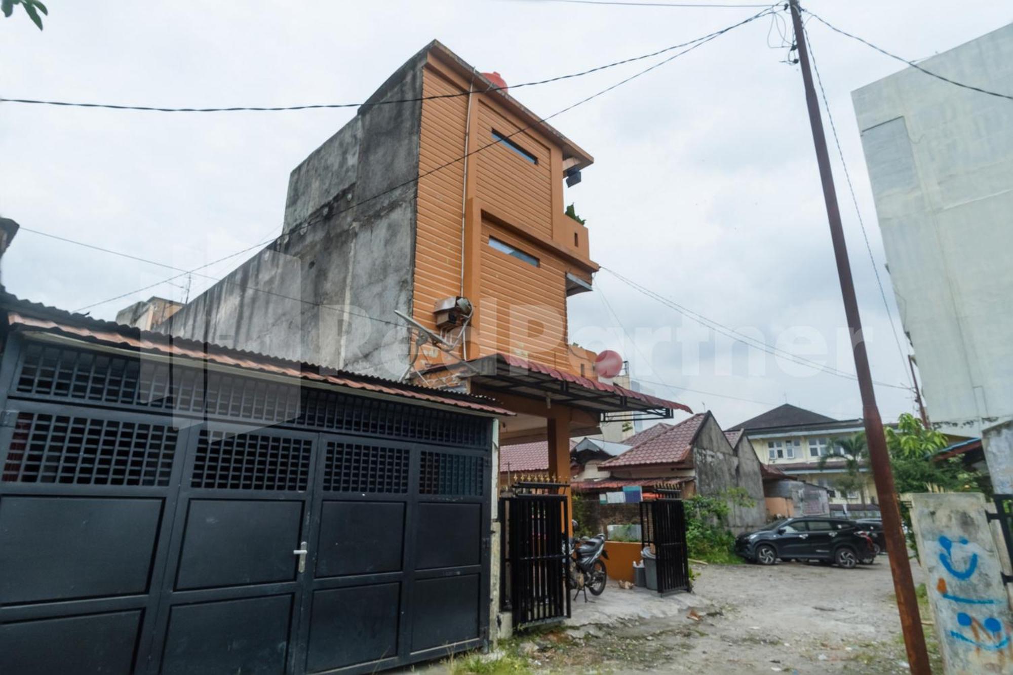 Teratai Guesthouse At Rs Adam Malik Medan Mitra Reddoorz מראה חיצוני תמונה