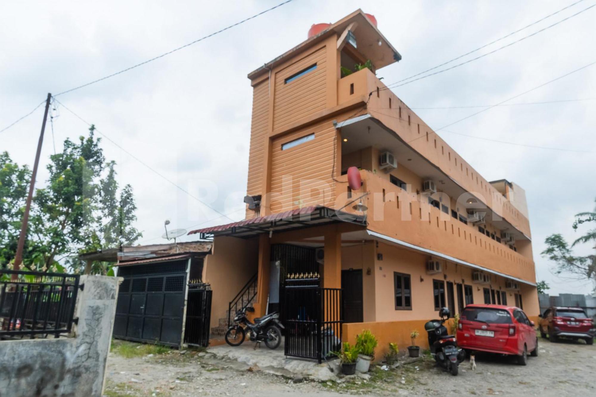 Teratai Guesthouse At Rs Adam Malik Medan Mitra Reddoorz מראה חיצוני תמונה